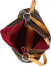 LOUIS VUITTON-CROSSBODY LUXURY DESIGNER Size LARGE