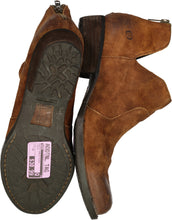 BORN-BOOTS ANKLE FLATS Size 10