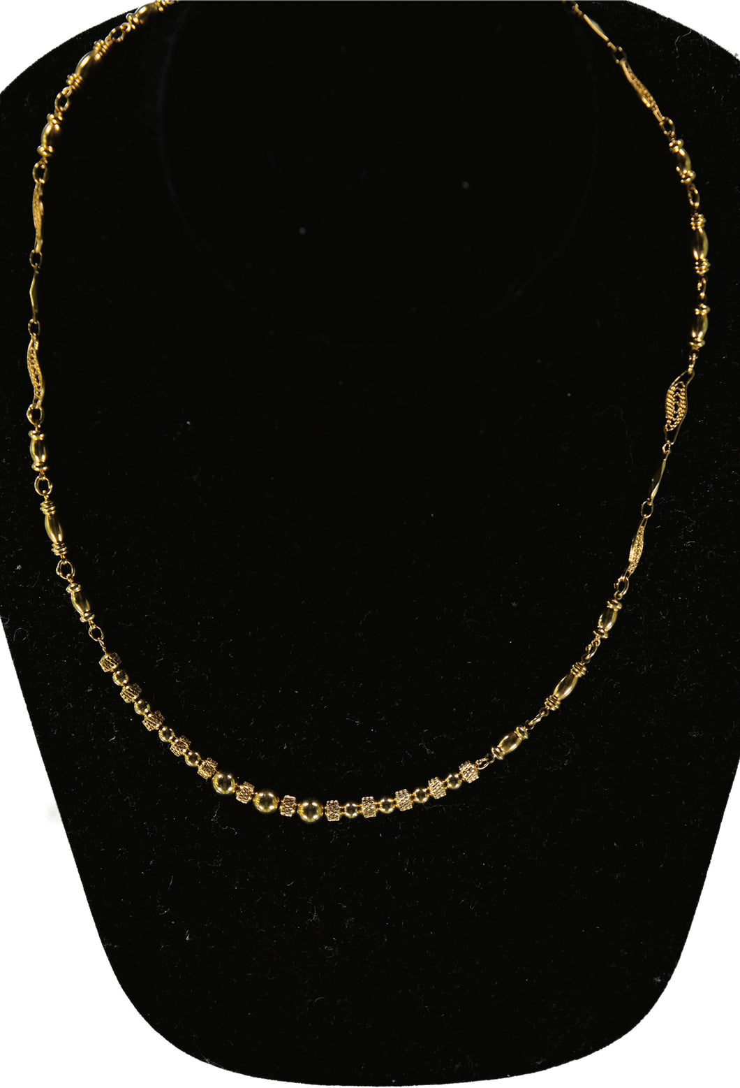 CLOTHES MENTOR-NECKLACE CHAIN Size 